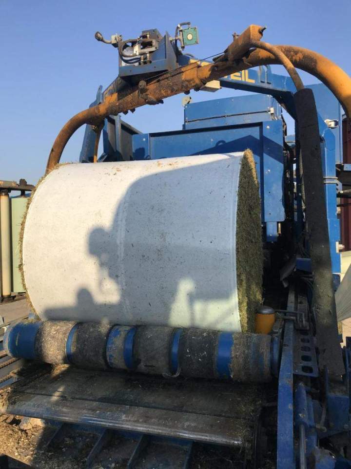 Balle ronde de fourrage Haute-Loire