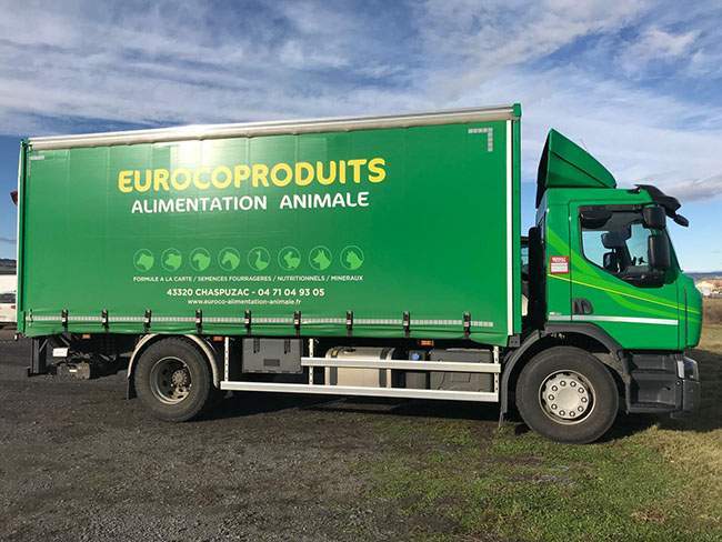 équipe logistique aliments bétail Haute-Loire